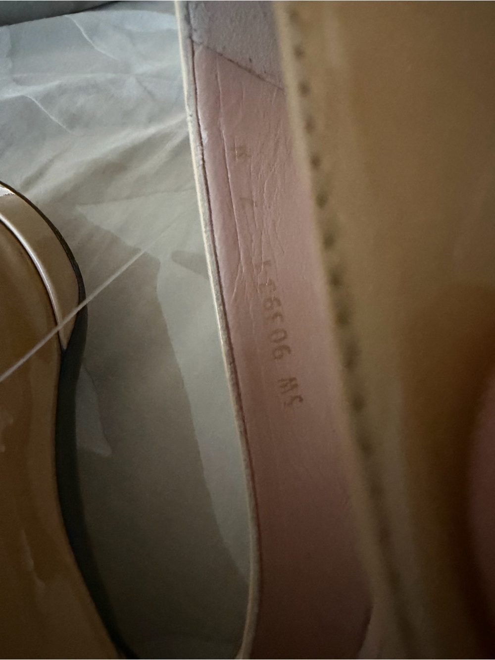 Stuart Weitzman Women’s Beige Patent Leather Pointed-Toe Pumps - Picture 2 of 3